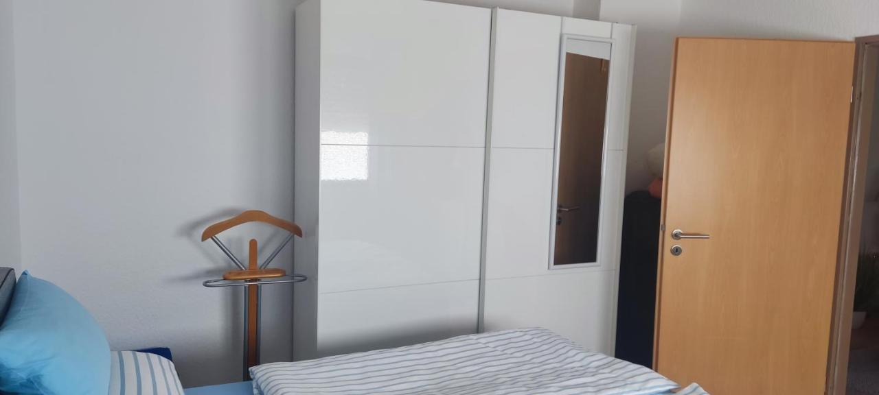 Schoene 3 Zi. Ferienwohnung Vor Den Toren Frankfurt Dreieich Exterior photo